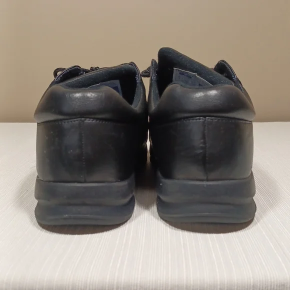 Sz 8 Black "Pleasure" Work Shoes by P. W. Minor - Picture 3 of 7